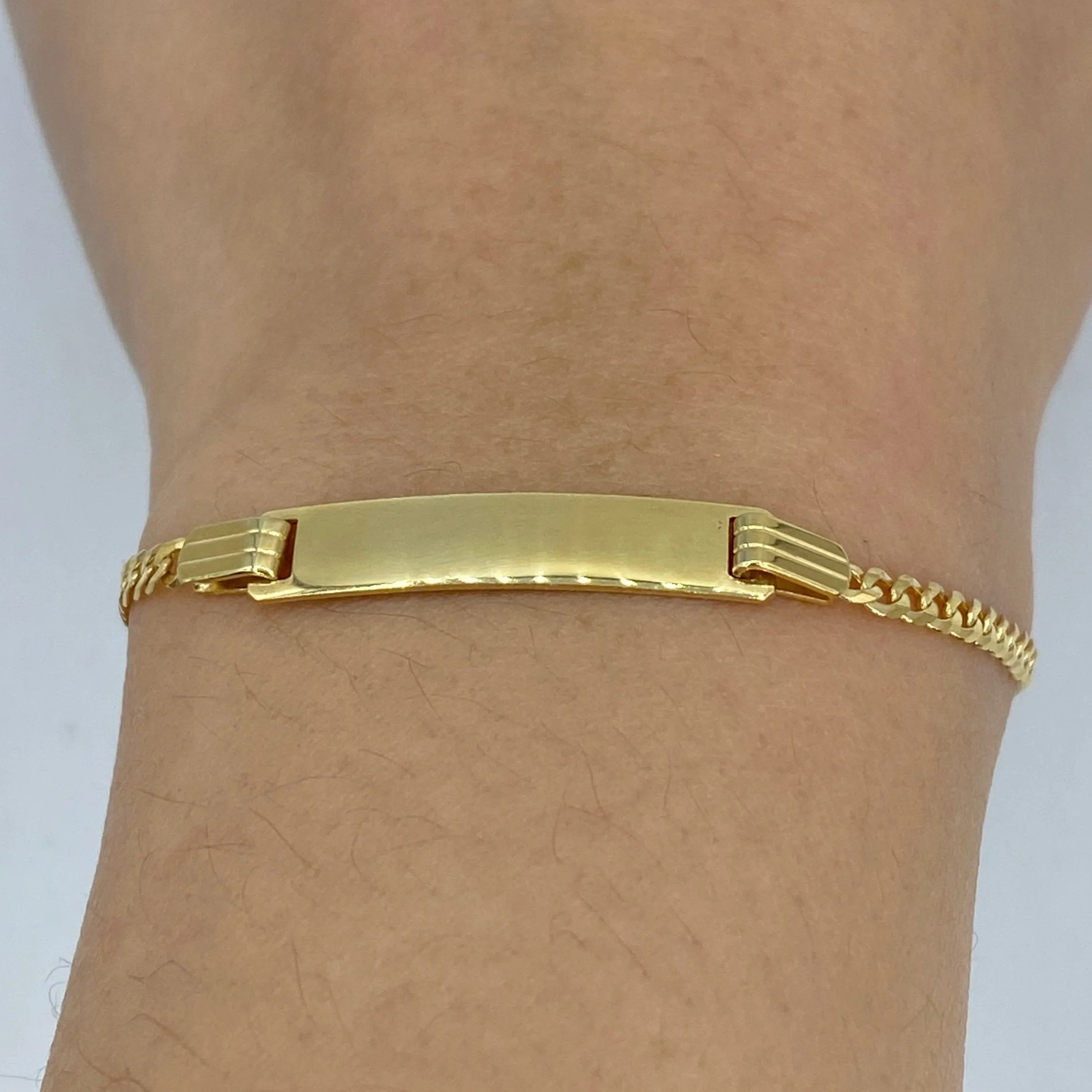 10K Custom Name Plate Cuban Link Baby Bracelet