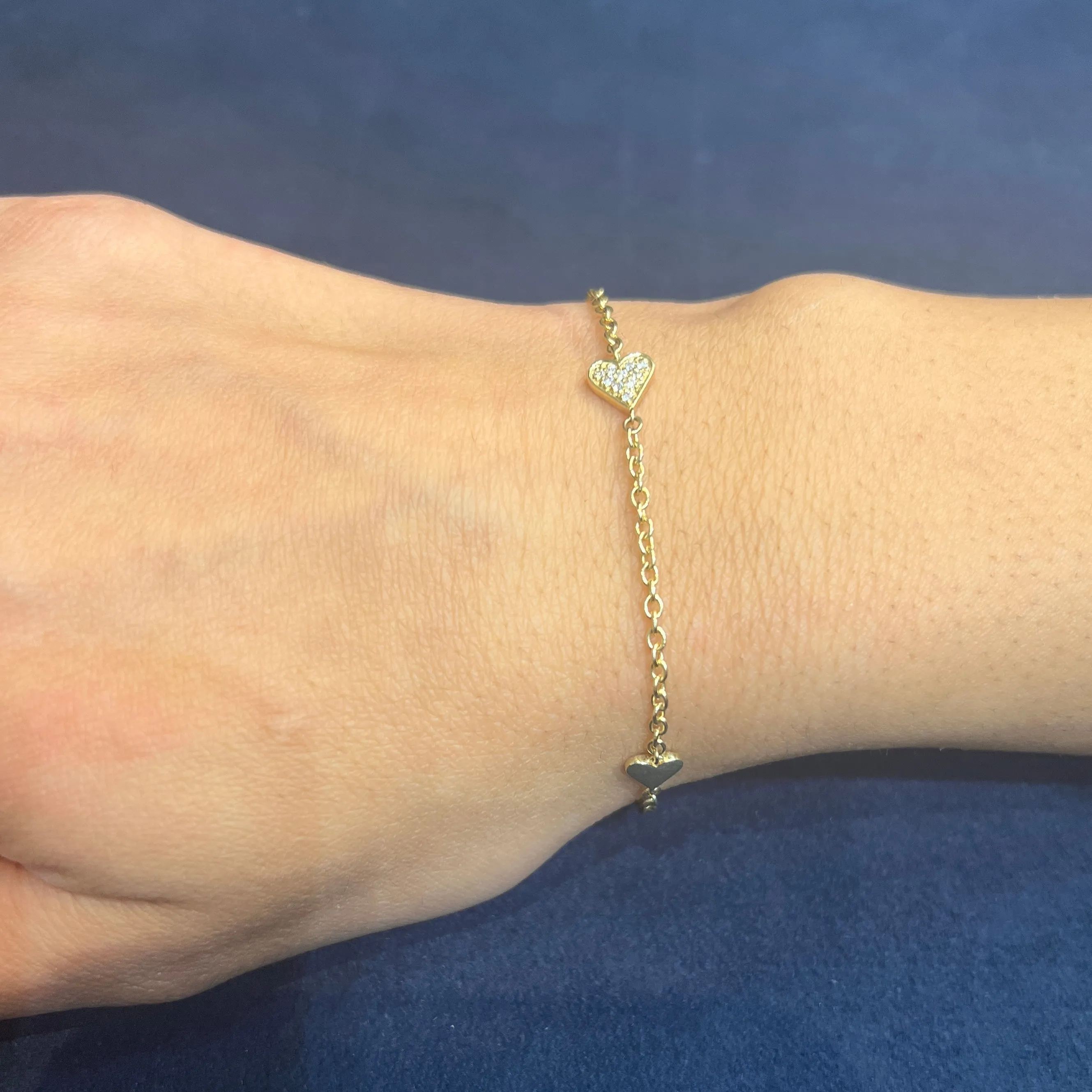 10K Yellow Gold (0.05ct) Diamond Station Heart Bracelet