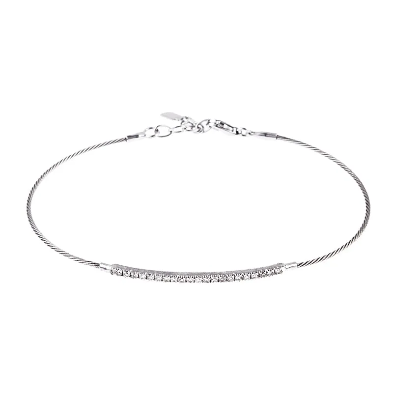 14 Karat Yellow Gold Diamond Bar Bracelet