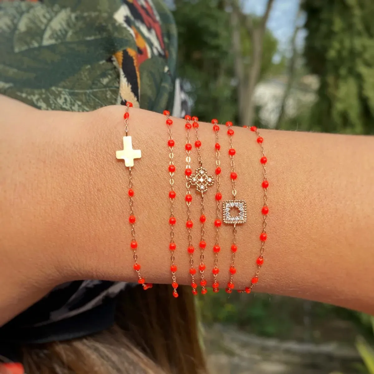 18K Gold and Coral Resin Beaded "Classic" Bracelet