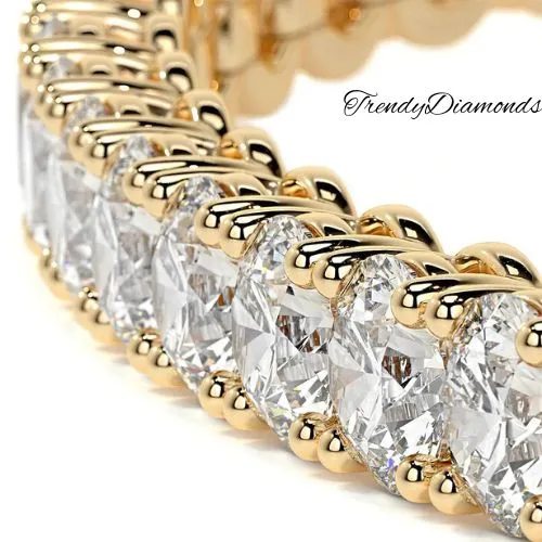 5.50ctw Round Brilliant Diamond Eternity Tennis Bracelet set in 14k Yellow Gold