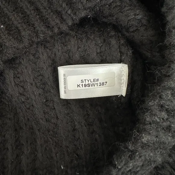 Anthropologie Bishop   Young The Anthem Oversized Knit Sweater in Black