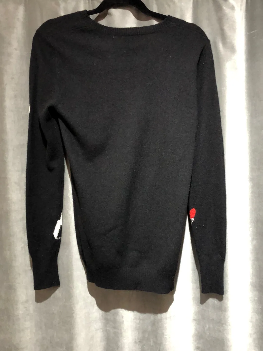 Aqua Cashmere Black Crew Neck Sweater with Lipstick