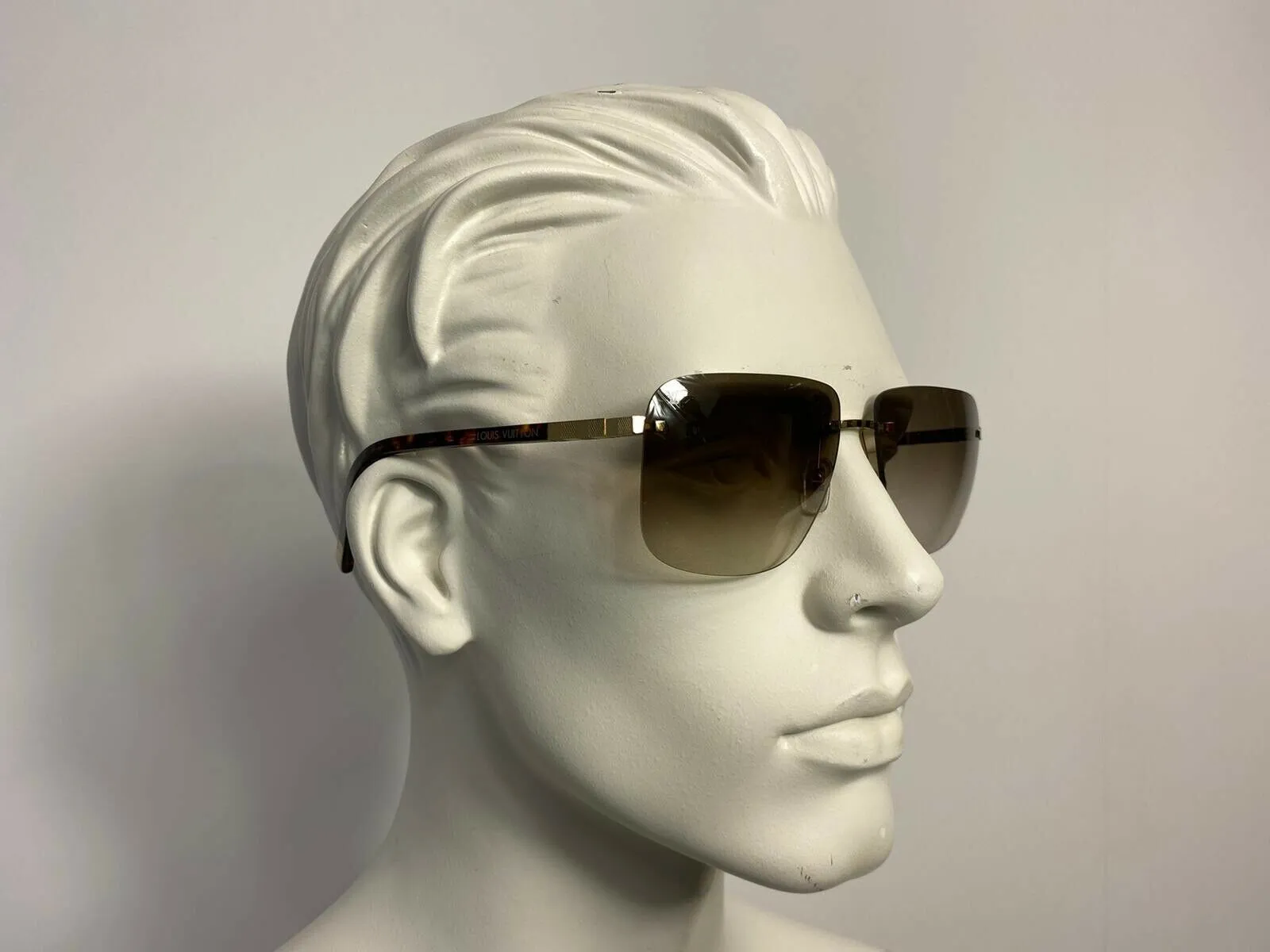 Attraction Rimless Sunglasses