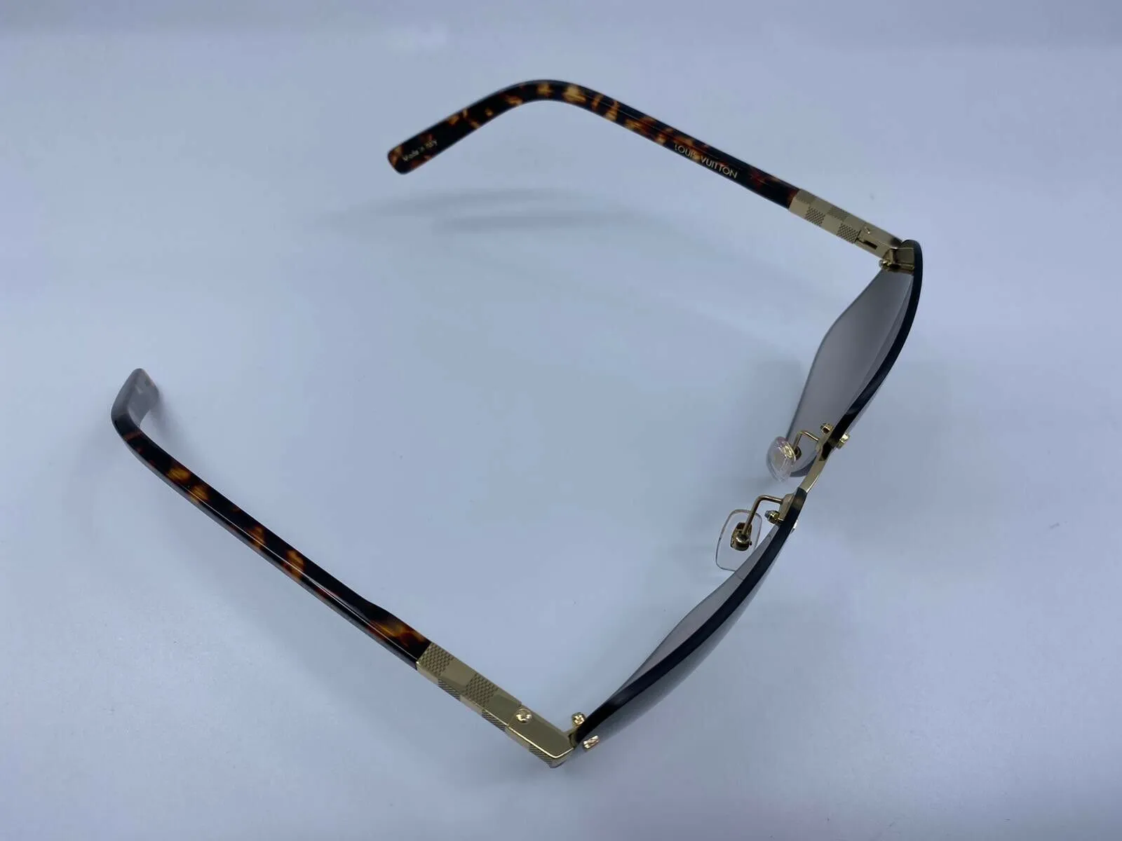 Attraction Rimless Sunglasses