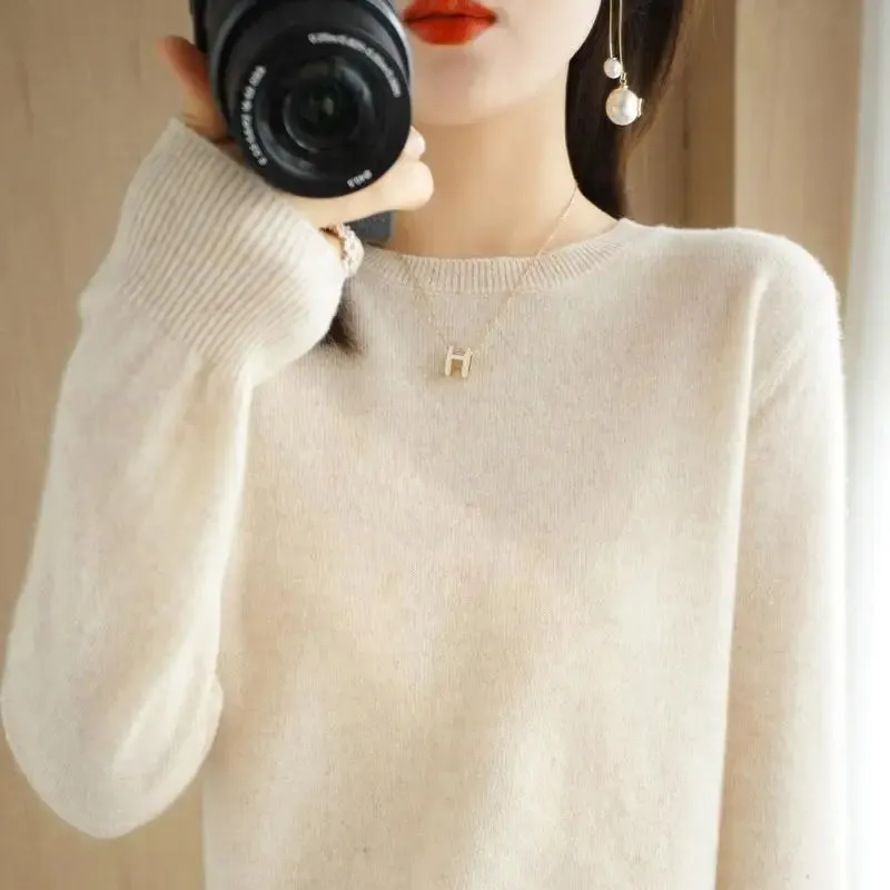Autumn And Winter Thin Sweater Women's Round Neck Pullover Casual Knitted Top Women's Short Underlay Fashion
