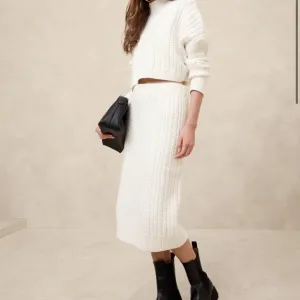 Banana Republic Elegant White Knit Skirt. CABLE MIDI SWEATER SKIRT. NWT Sz XL