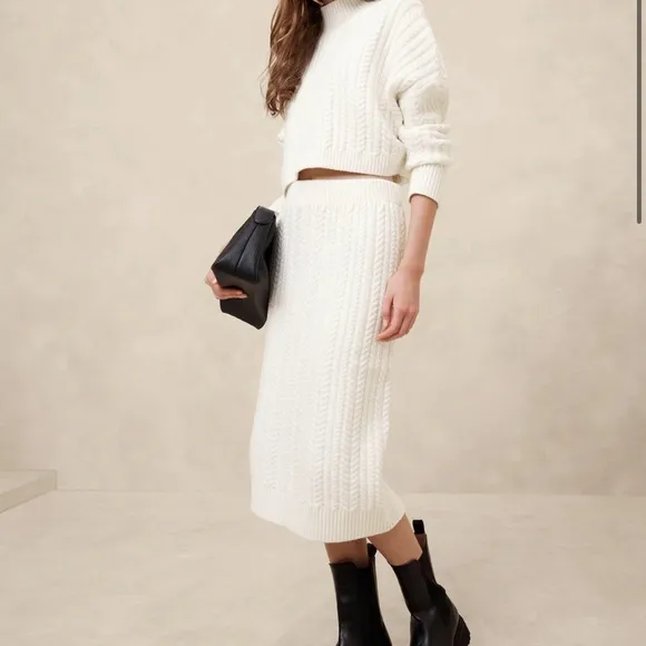 Banana Republic Elegant White Knit Skirt. CABLE MIDI SWEATER SKIRT. NWT Sz XL