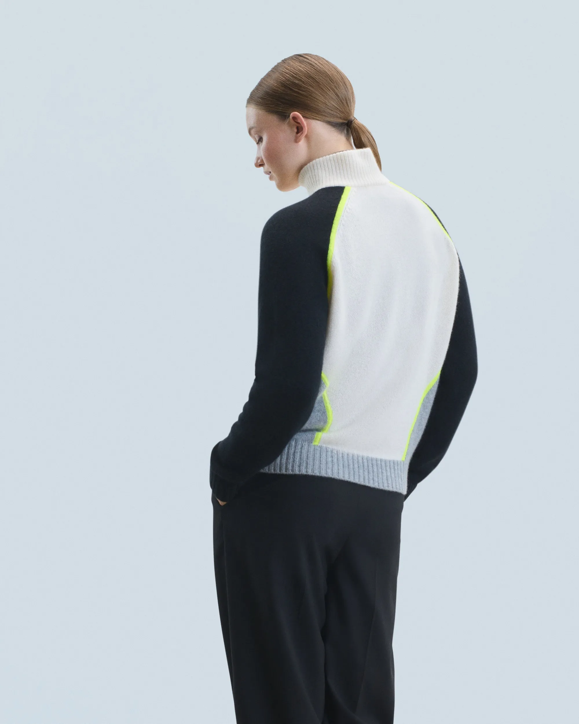 Bicolor Quarter Zip Neck Sweater (H24 / WOMEN / Black)
