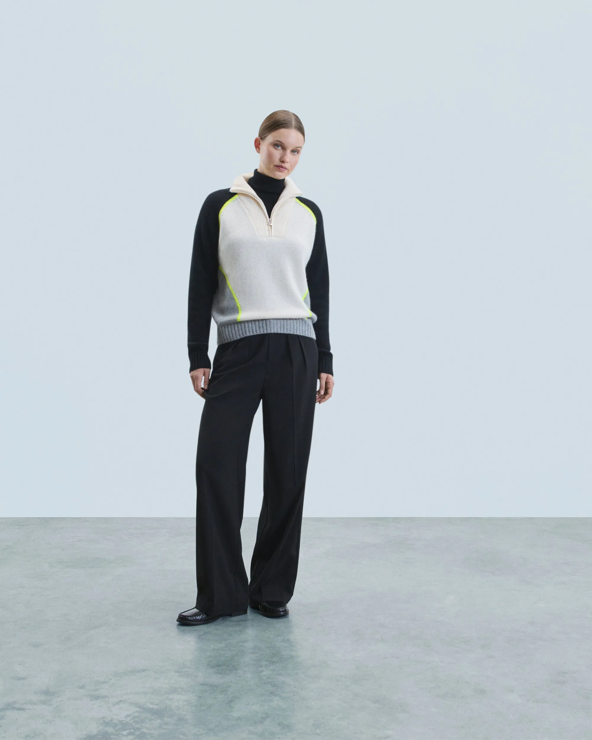 Bicolor Quarter Zip Neck Sweater (H24 / WOMEN / Black)