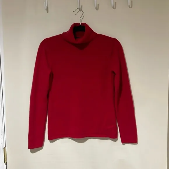 Black Saks Fifth Avenue 100% Cashmere Women’s Turtleneck Sweater Size Large