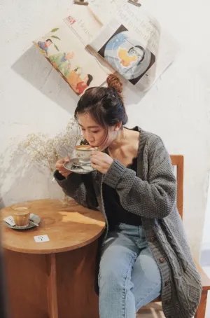 Cable Knit Button Pocket Cardigan