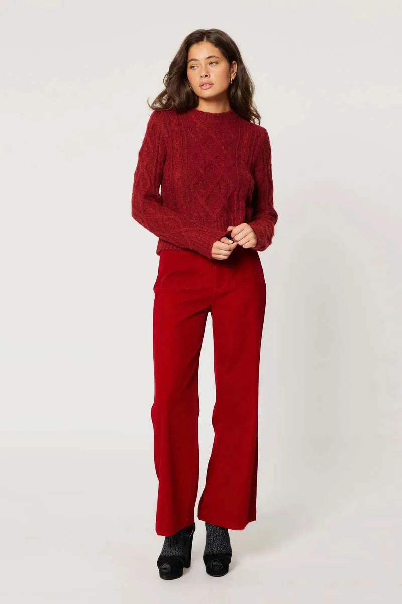 CABLE KNIT SWEATER
