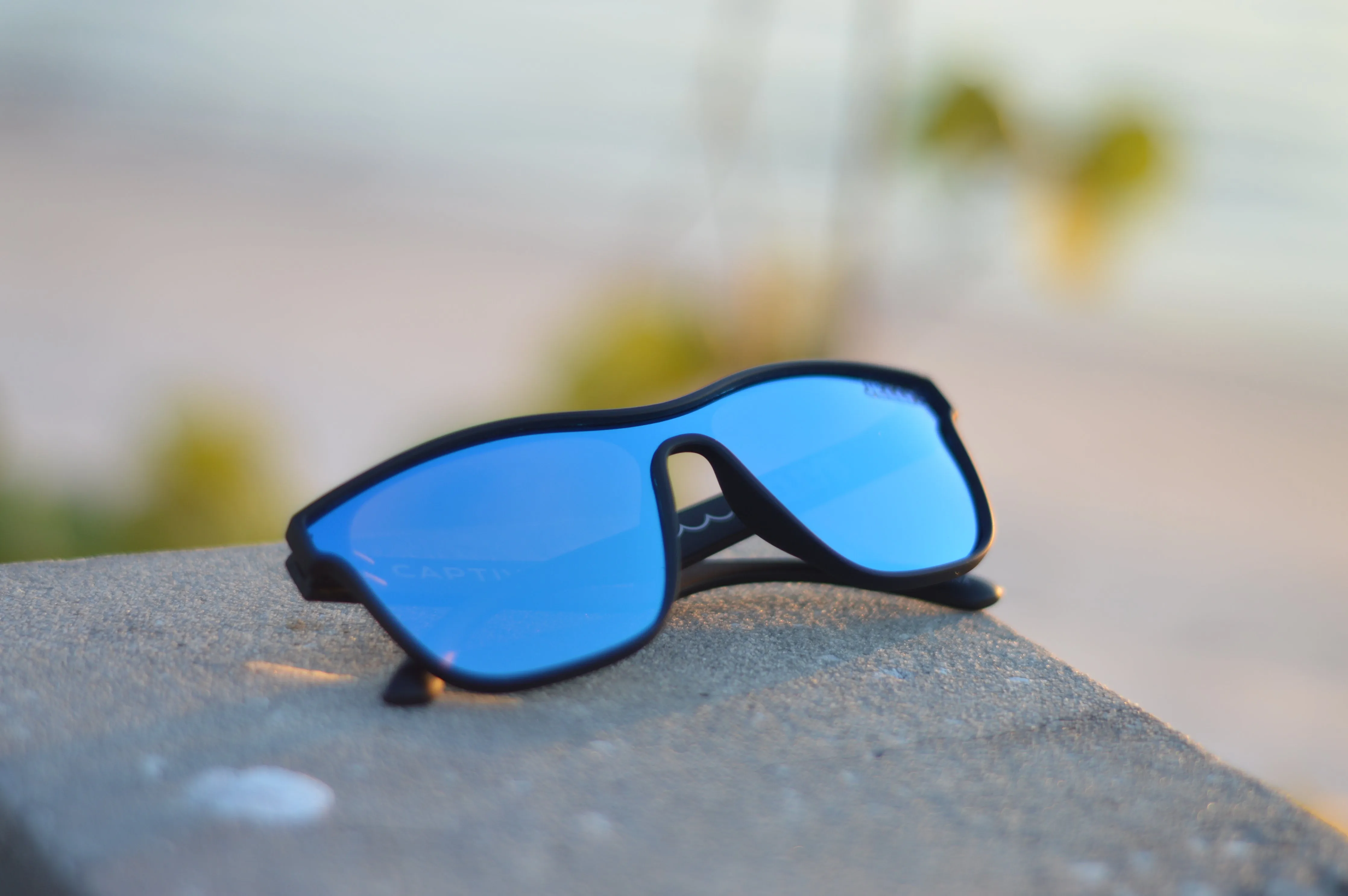 Capitva Polarized Black/Blue