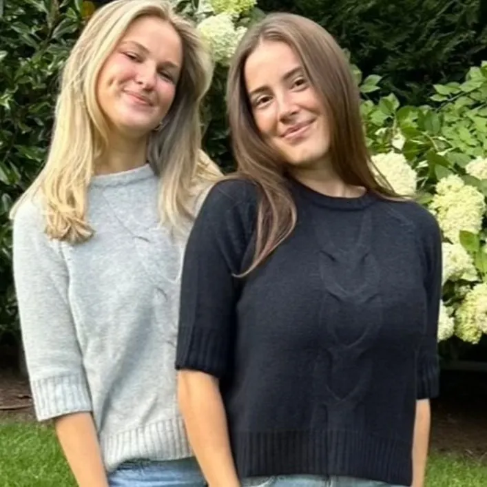 Cashmere Cable Sweater - Half Sleeve