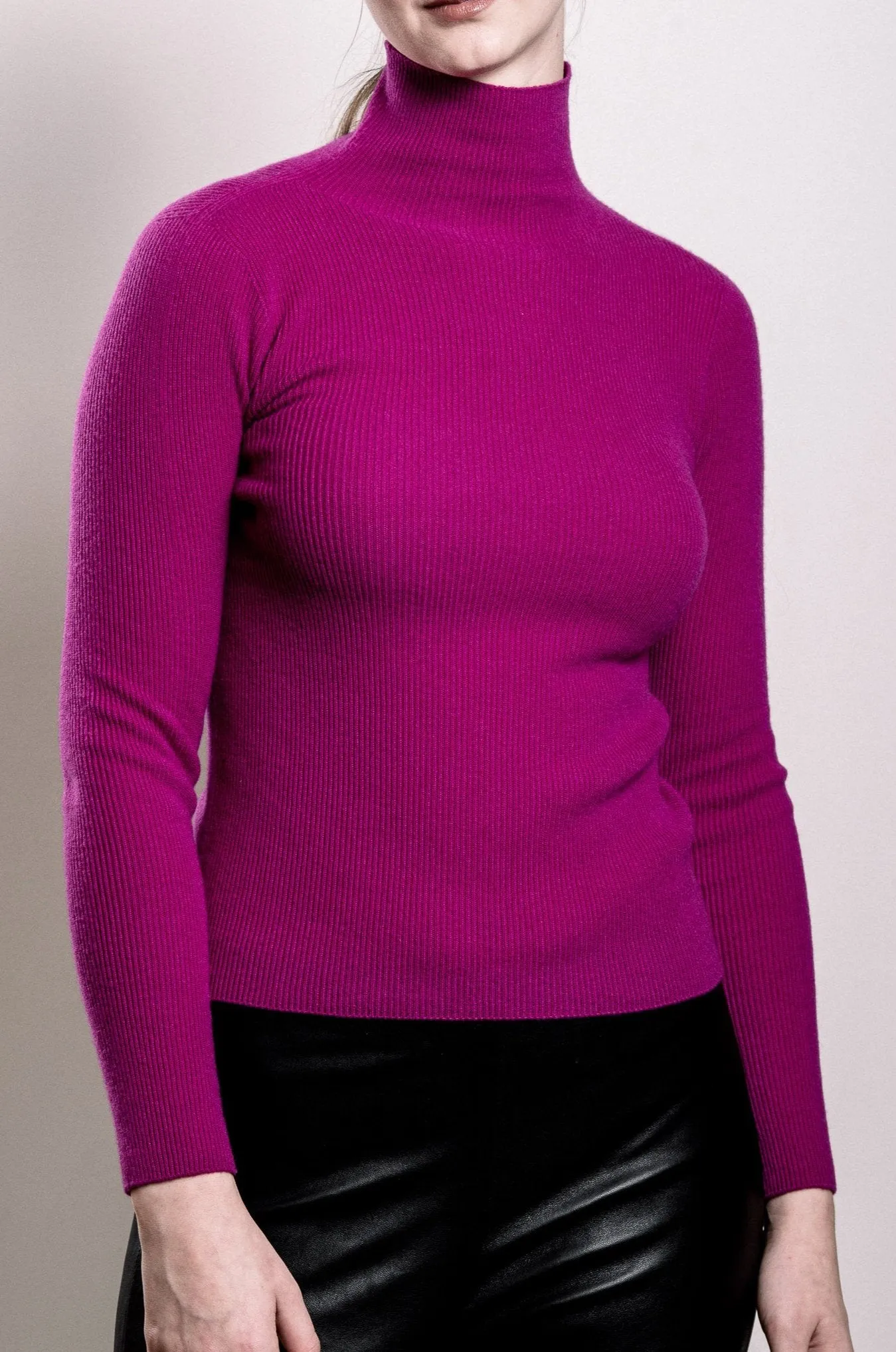 Cashmere Turtle Neck Sweater - Fuchsia