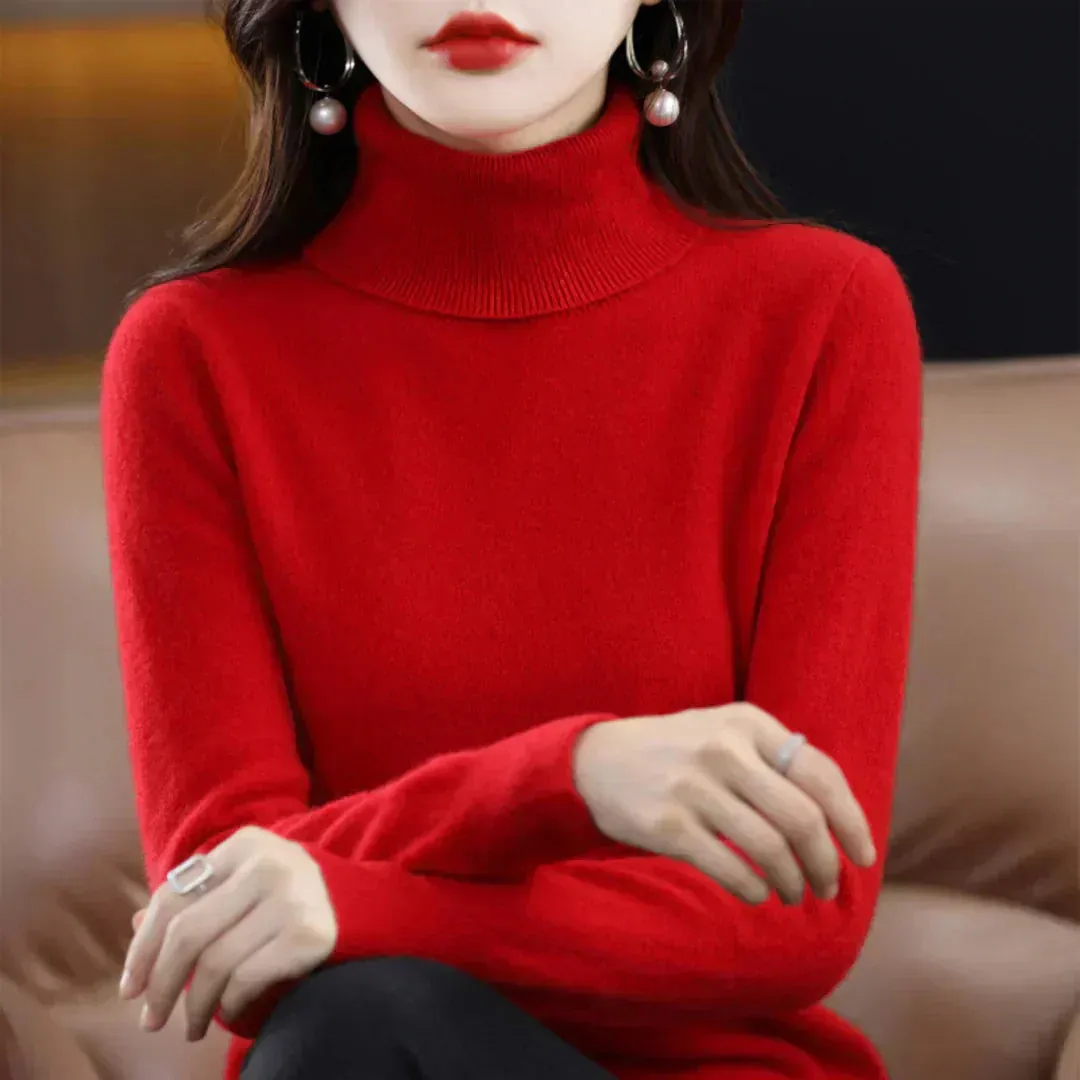 Cashmere turtleneck sweater in a fashionable style