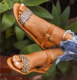 Cheetah buckle strap sandals