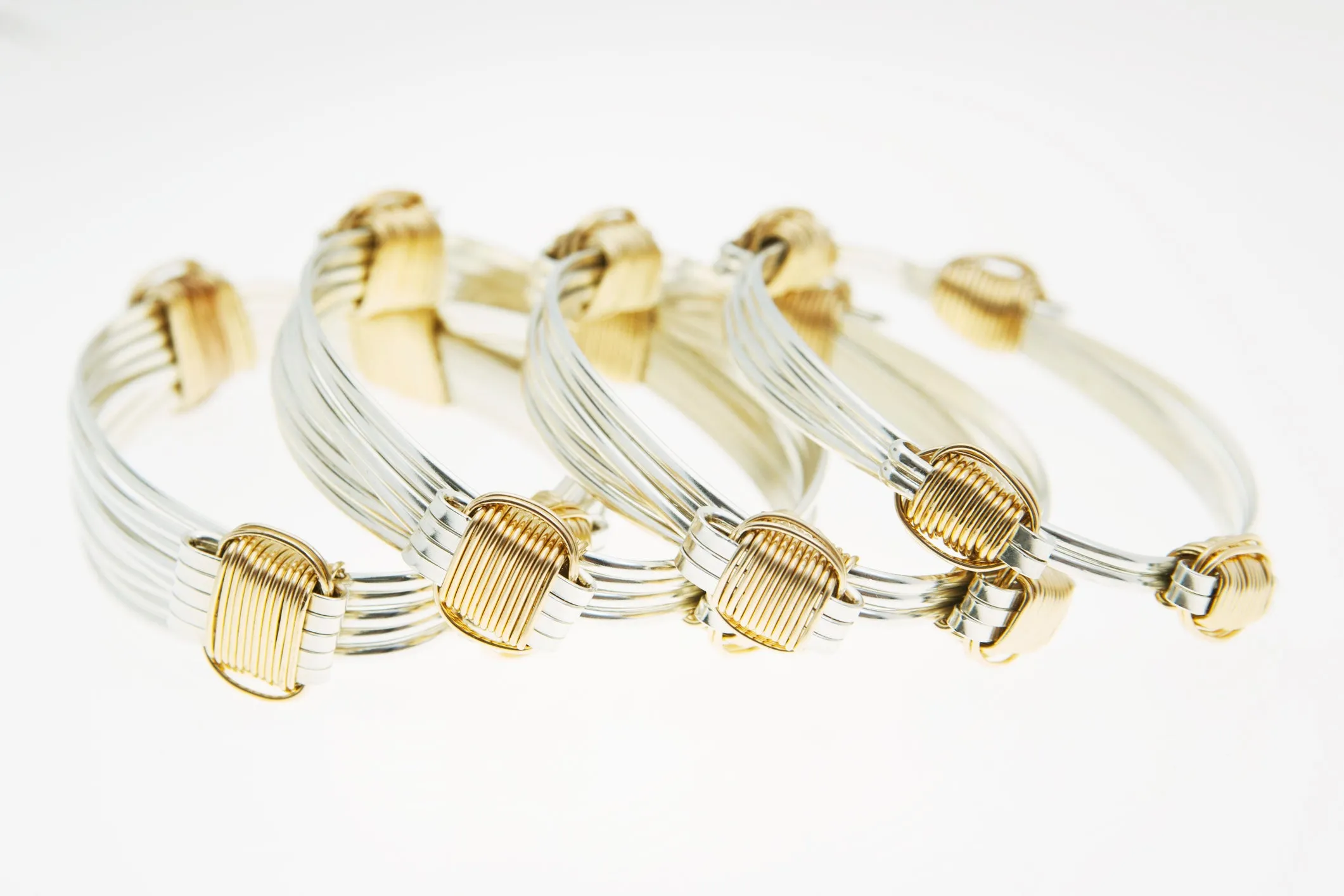 Classic Bracelet Two-Tone 4-Strand