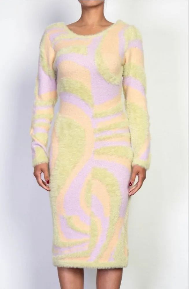 Description: TRI-COLORED CUTOUT BACK FLUFFY DRESS