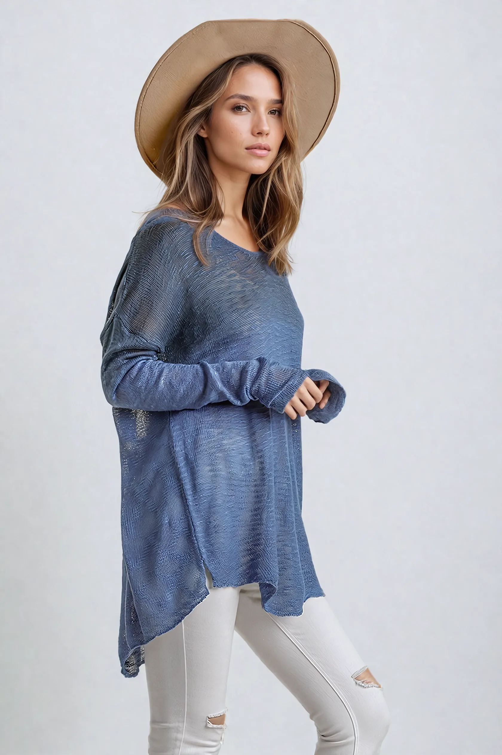DIP DYE KNIT SWEATER IN NAVY