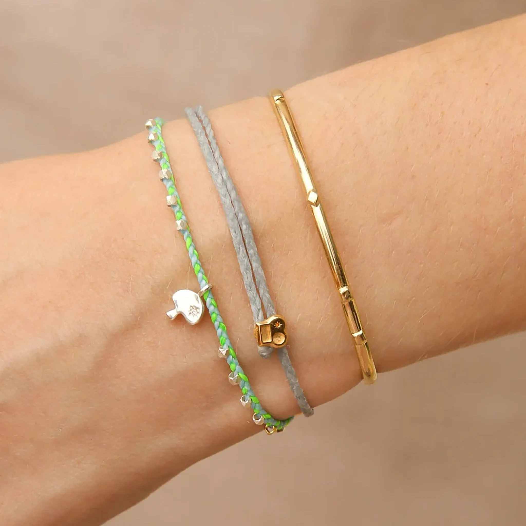 Easygoing Diamond Shroom Charm Bracelet in Blue-Green
