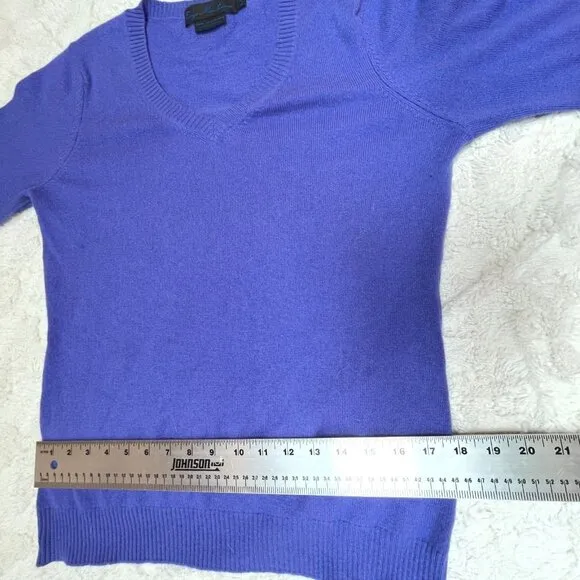 Enzo Mantovani Womens 100% Cashmere Sweater Medium Purple V-Neck Pullover Casual