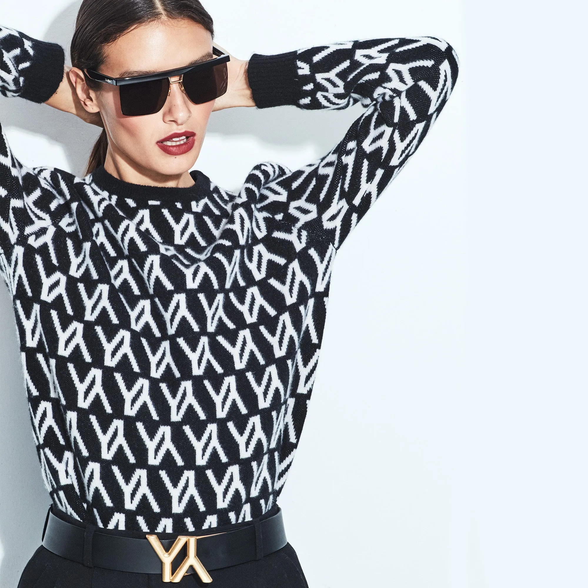 Gamma Sweater Black/White