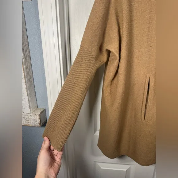 Garnet Hill Oversized Turtleneck Sweater Wool Cashmere Blend Tan Size Large