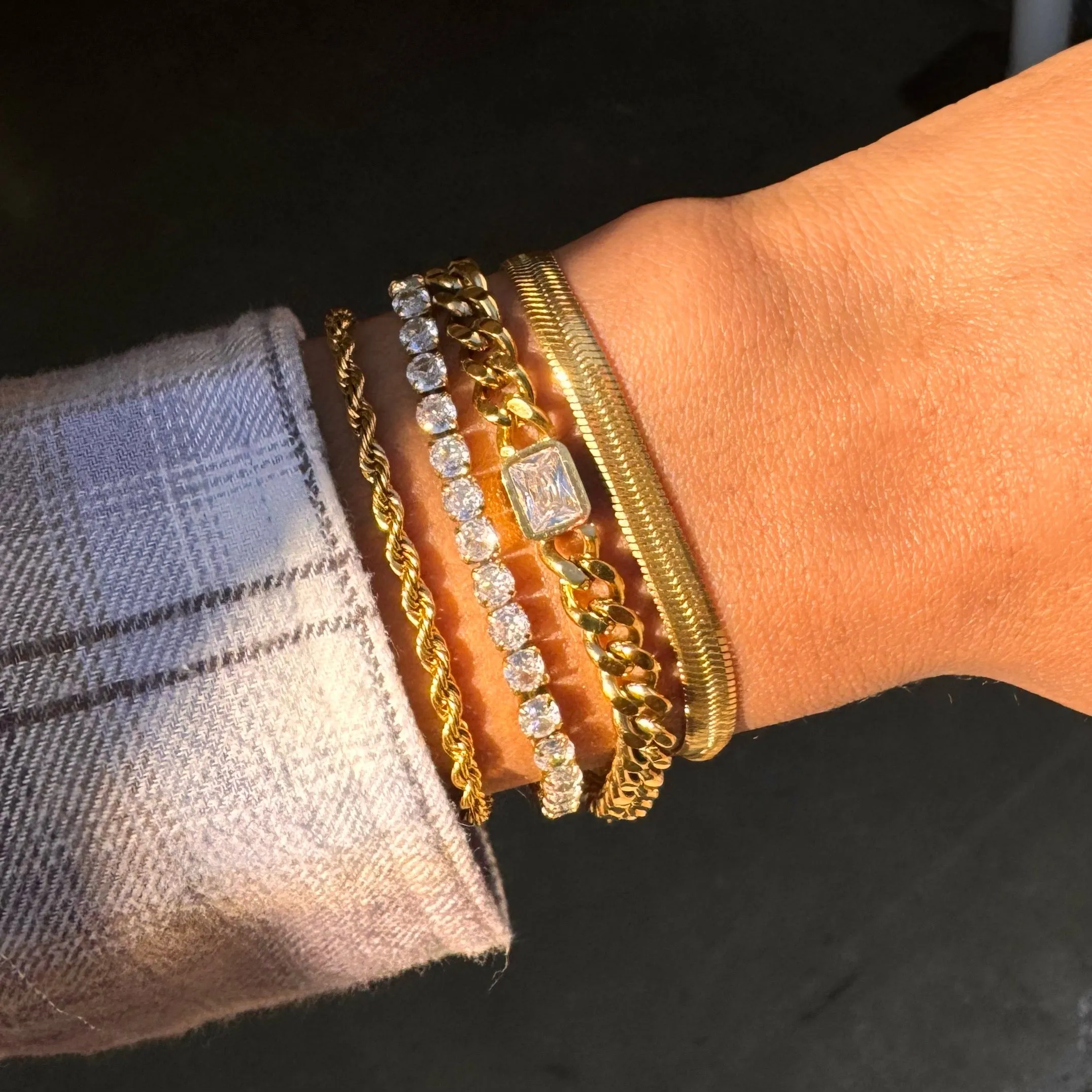 Golden Classic Bracelet Set