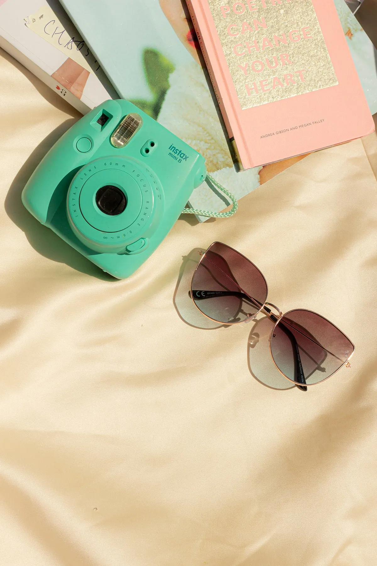 Gradient Butterfly Wire Frame Cat Eye Sunglasses