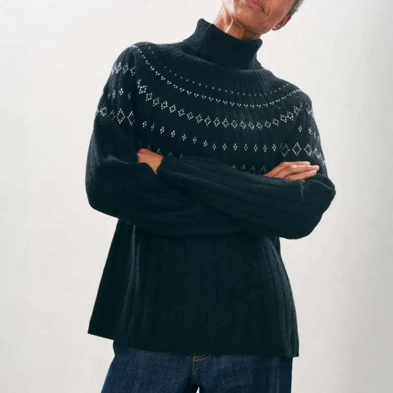 JUMPER 1234 Rib Ski Roll Collar Knit in Black/Cream