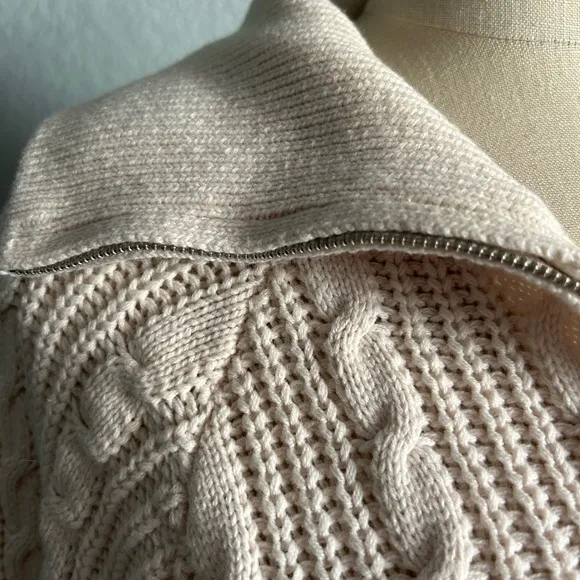 L.A. HEARTS Cropped Cream Cable Knit Zip Up Sweater