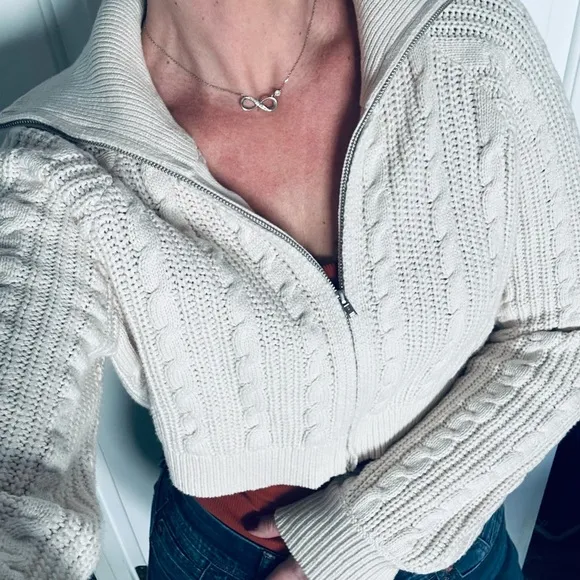 L.A. HEARTS Cropped Cream Cable Knit Zip Up Sweater