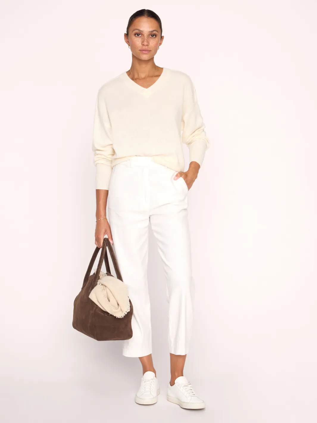 LEIA VEE SWEATER IN ALMOND
