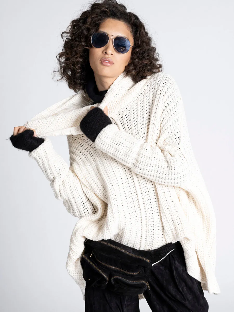 Lofty Cashmere Turtleneck Sweater