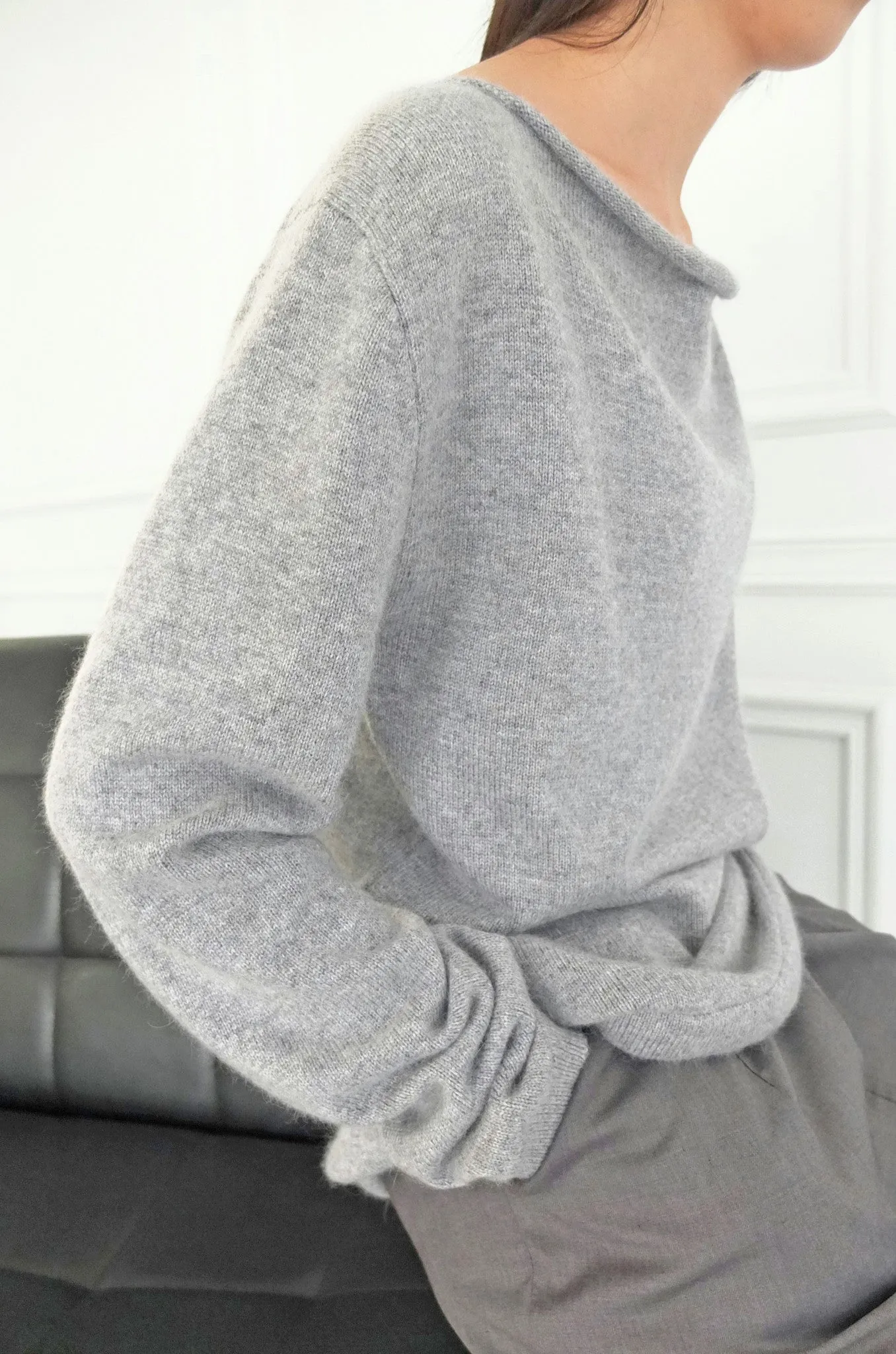 LUC SWEATER-sold out
