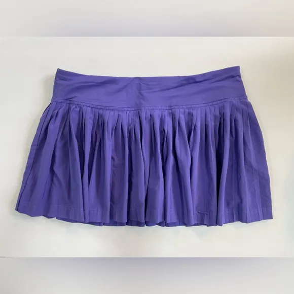 LULULEMON Pleat To Street Skirt II Tennis Pickleball in Iris Flower Size 8