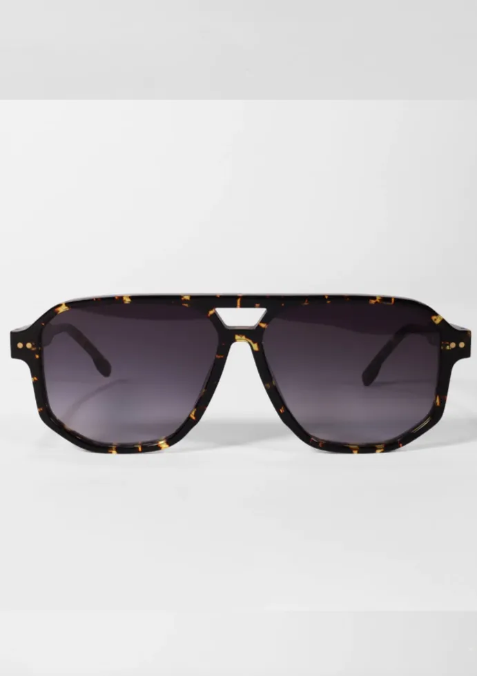 Neufound McQueen Tort