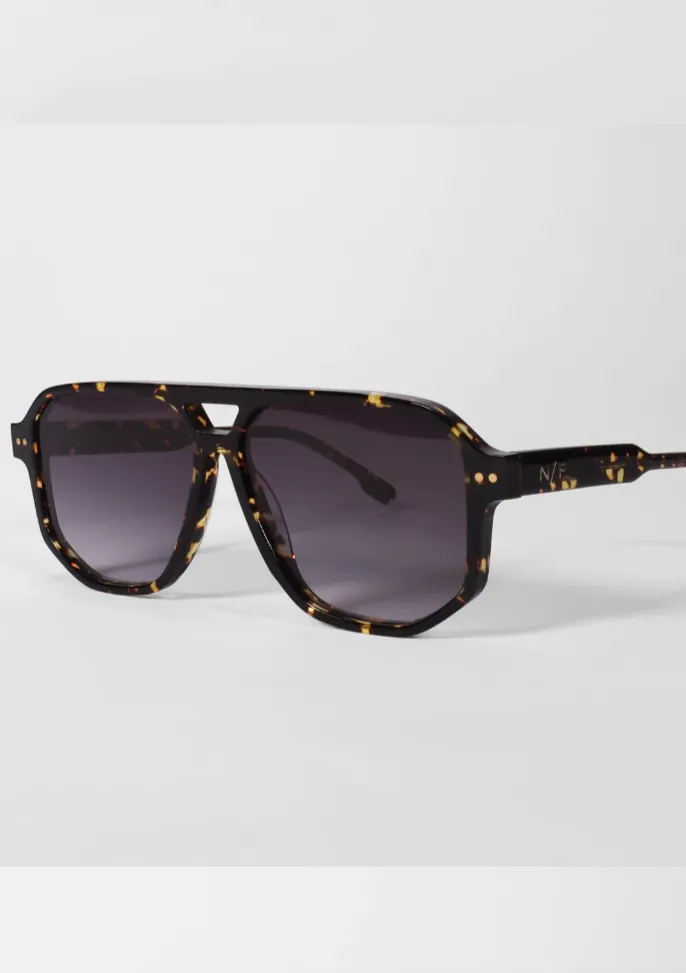 Neufound McQueen Tort