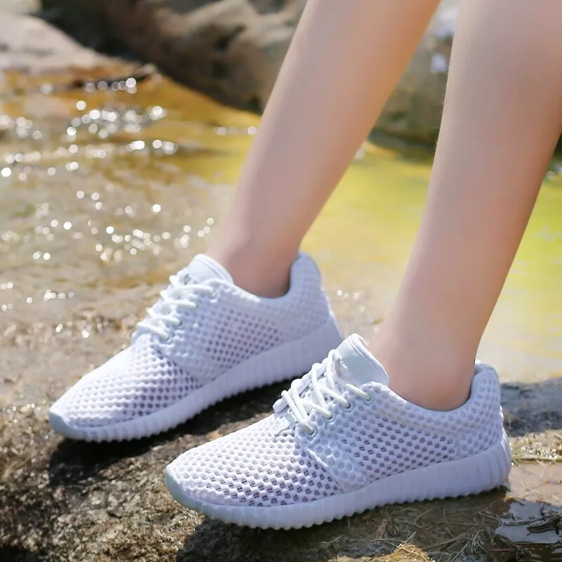 New Mesh Women Flat Shoes Lightweight Women Sneakers