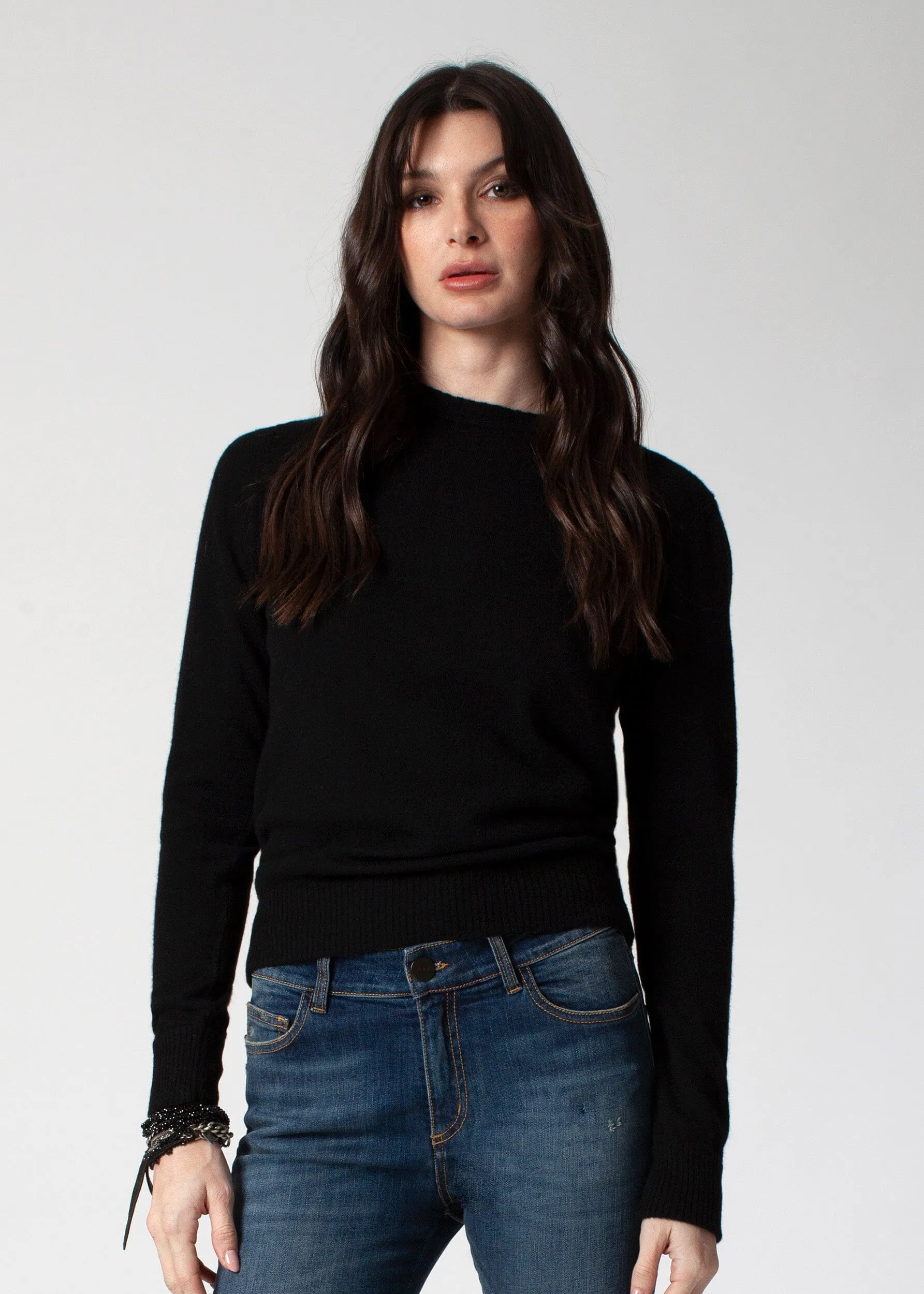 NINA CREWNECK SWEATER