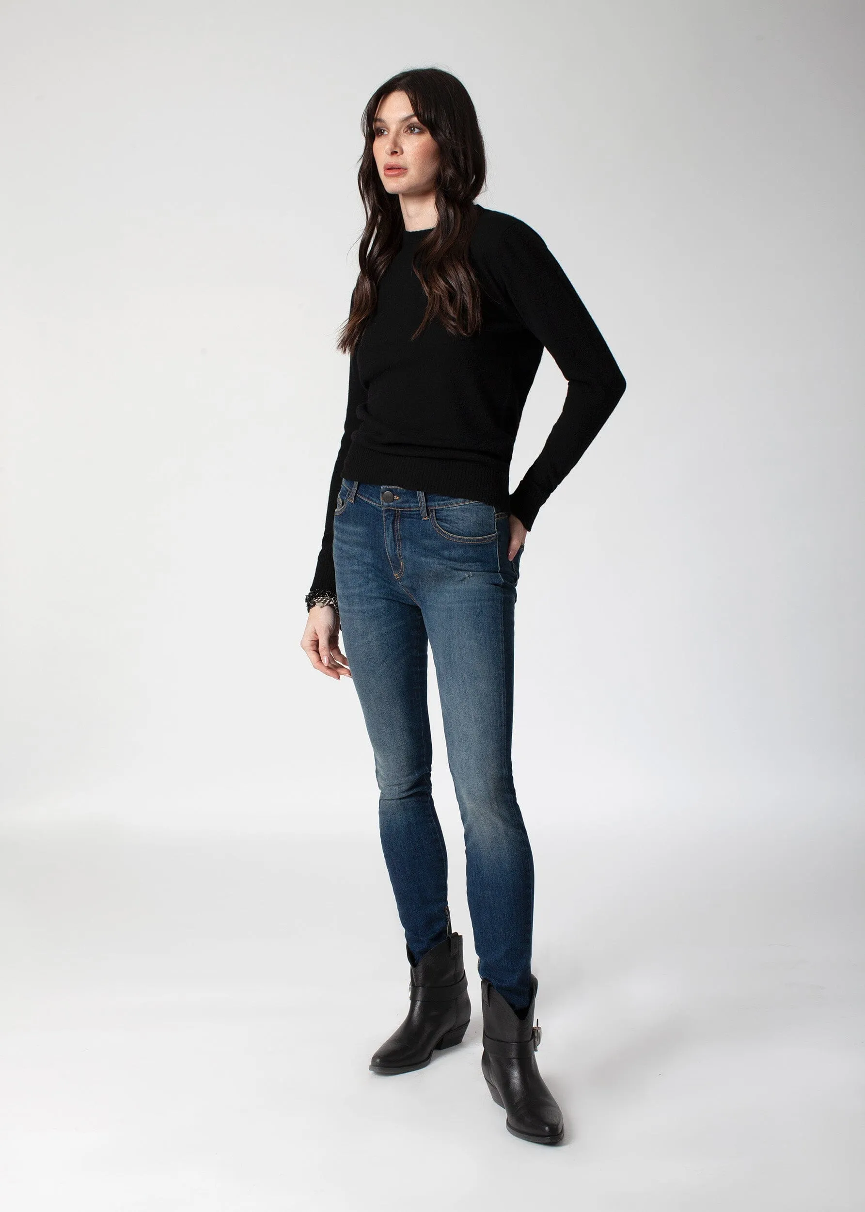 NINA CREWNECK SWEATER