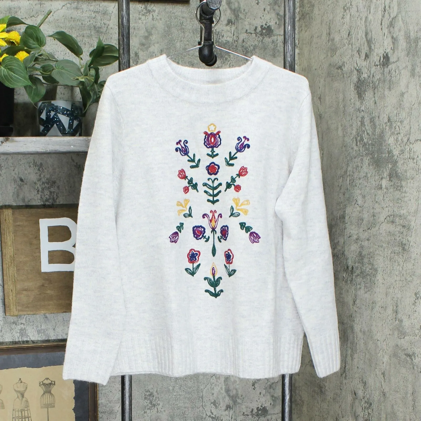 NWT Denim & Co. Women's Crew Neck Long-Sleeve Embroidered Sweater Large