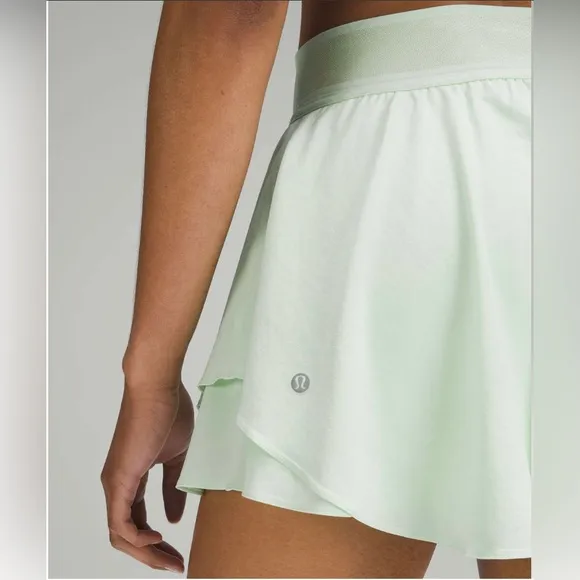 NWT Lululemon Court Rival High-Rise HR Skirt in Kohlrabi Green. Size 4.