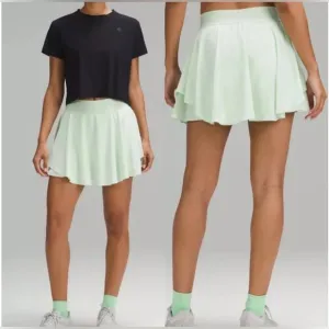 NWT Lululemon Court Rival High-Rise HR Skirt in Kohlrabi Green. Size 4.