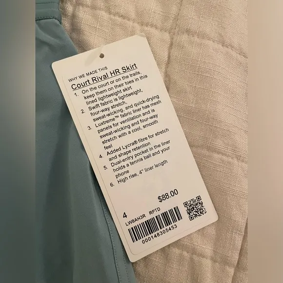 NWT Lululemon Court Rival High-Rise HR Skirt in Kohlrabi Green. Size 4.