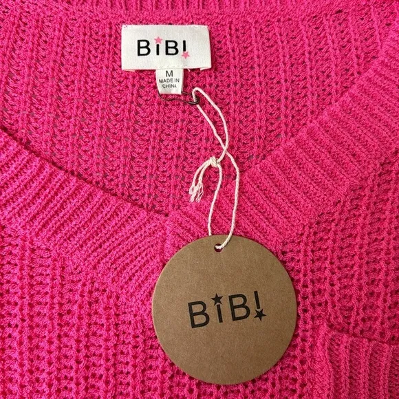 NWT Pink Gauge Cable Knit V Neck Bohemian Chic Pocketed Sweater Size Medium