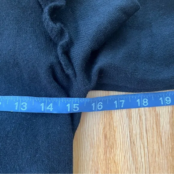 NWT QI Cashmere 100% cashmere ruffle sleeve black minimalist sweater XS