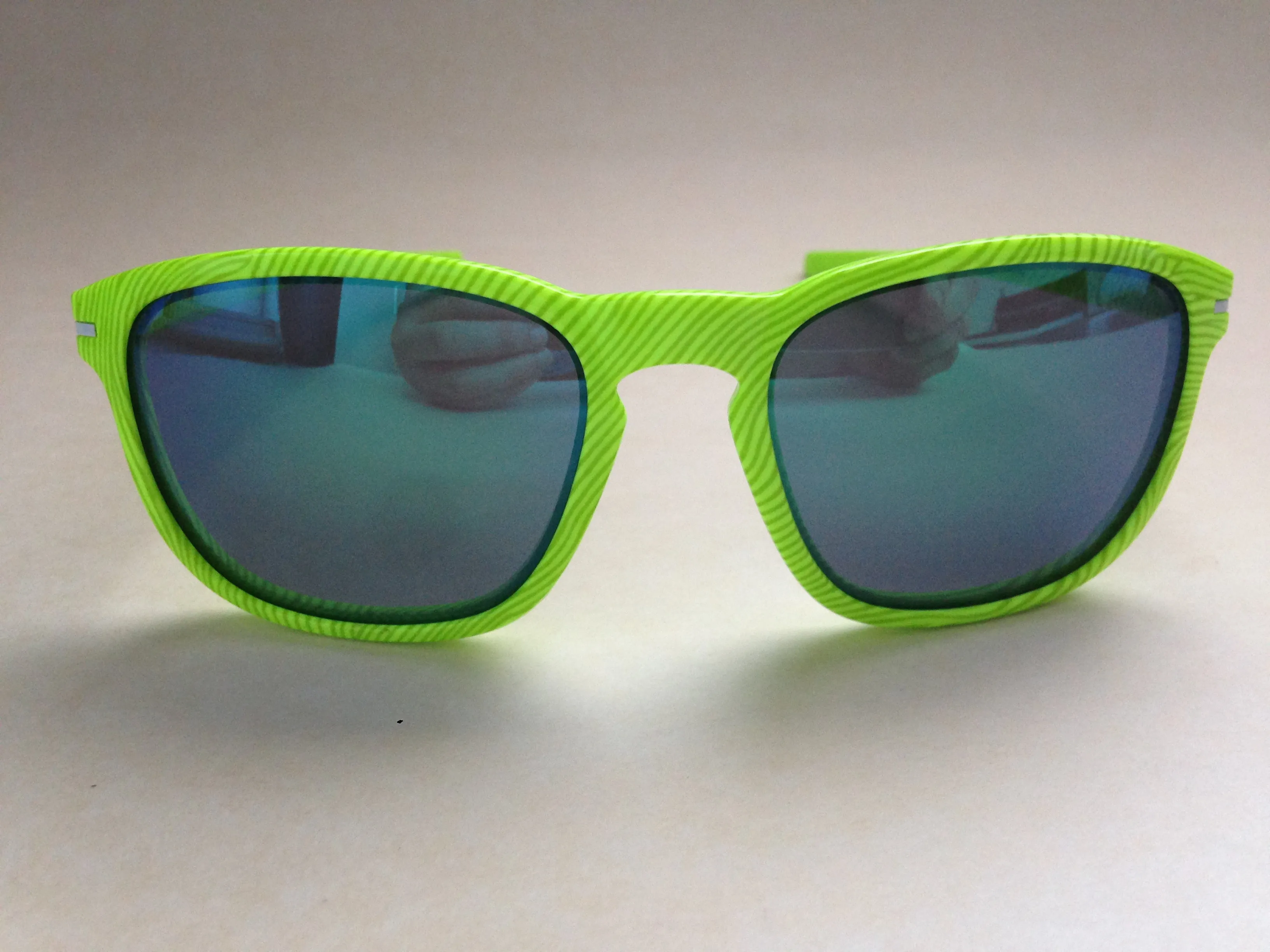 Oakley Enduro OO9223-25 Sport Sunglasses Fingerprint Green Jade Iridium Mirror Lens